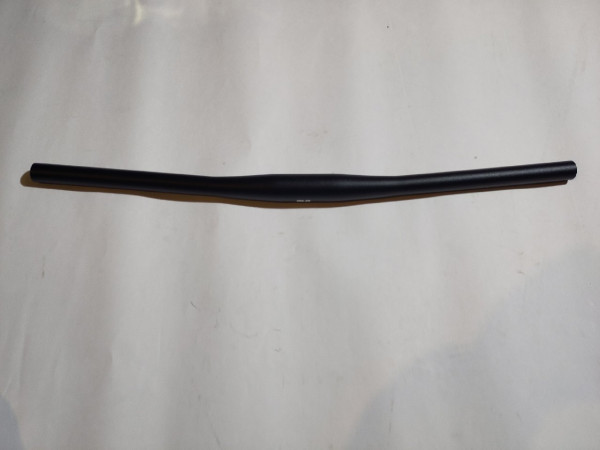 Lenker Ultralight 620 mm/5 Grad backsweep, 31,8 mm, 140g
